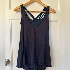 Lululemon Women breathe and flow tank top 6